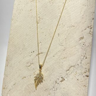 Gold Rengi Yaprak Detaylı Zirkon Taşlı Kolye